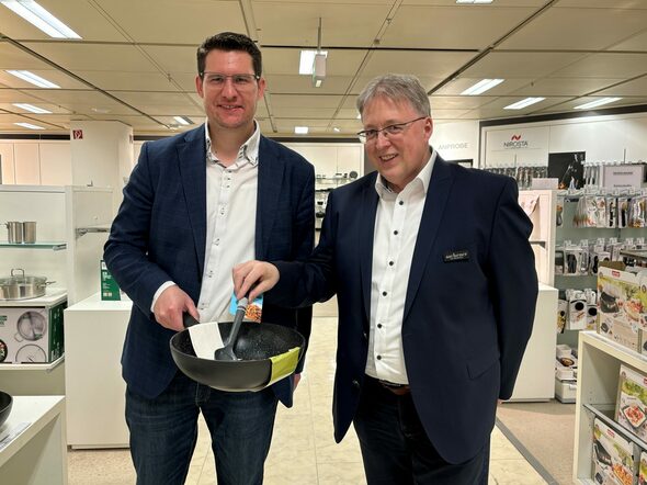 Ob Sauerteig (links) mit Aachener-Geschäftsführer Uwe Sonntag