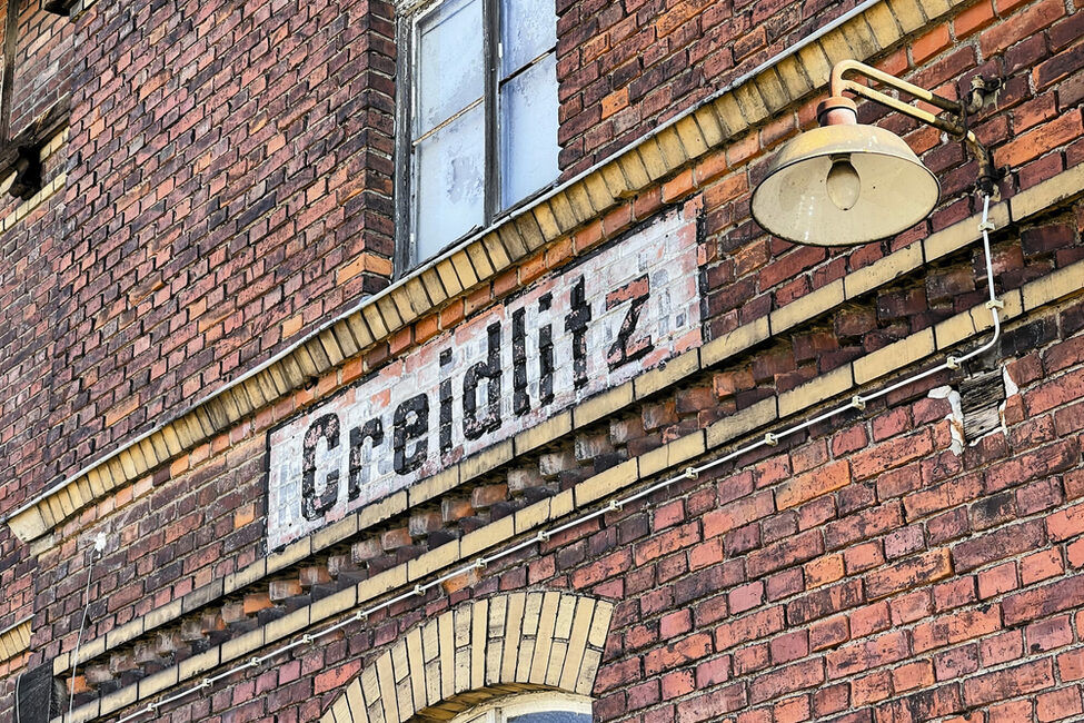 Schriftzug "Creidlitz" am Creidlitzer Bahnhof