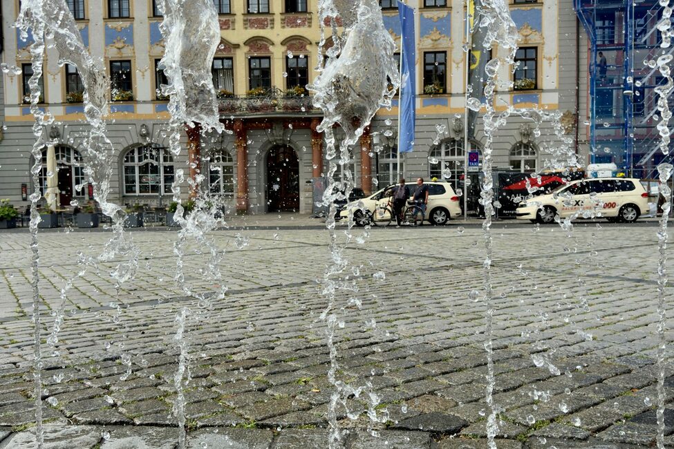 Wasserspiel auf dem Marktplatz