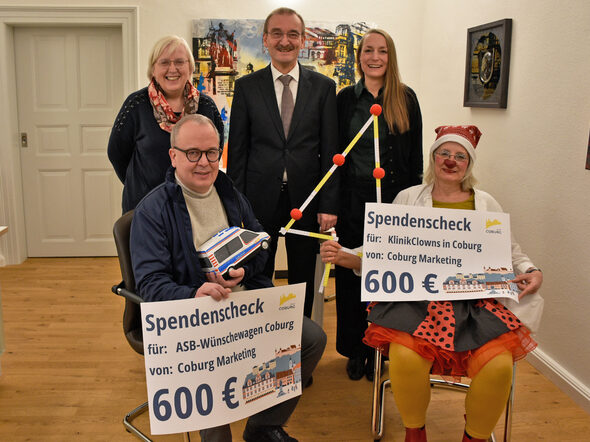 Spendenübergabe an die KlinikClowns und den ASB-Wünschewagen