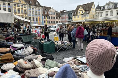 Der Petrimarkt beginnt die Liste der Themenmärkte auf dem Marktplatz.