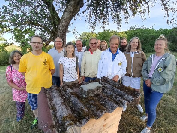 Beim Neubürgerteff haben die Bürger*innen die Möglichkeit den Imkerverein in Bad Rodach kennenzulernen.