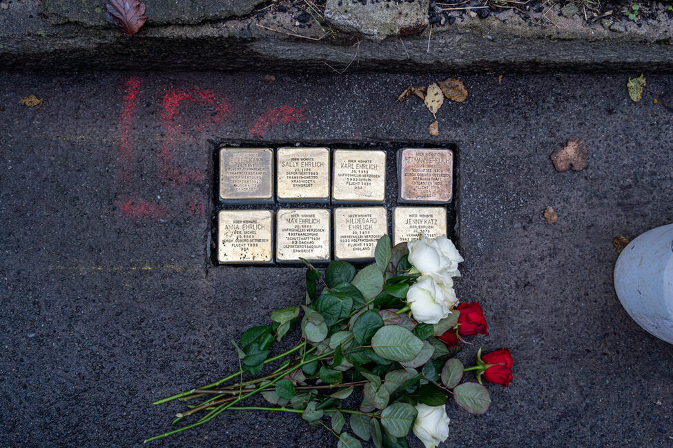 Stolpersteinverlegung 2024 mit 3. Bürgermeister Can Aydin